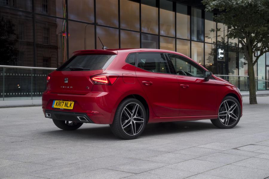  Seat Ibiza FR 2017 года  (UK) (фото 8 из 40)